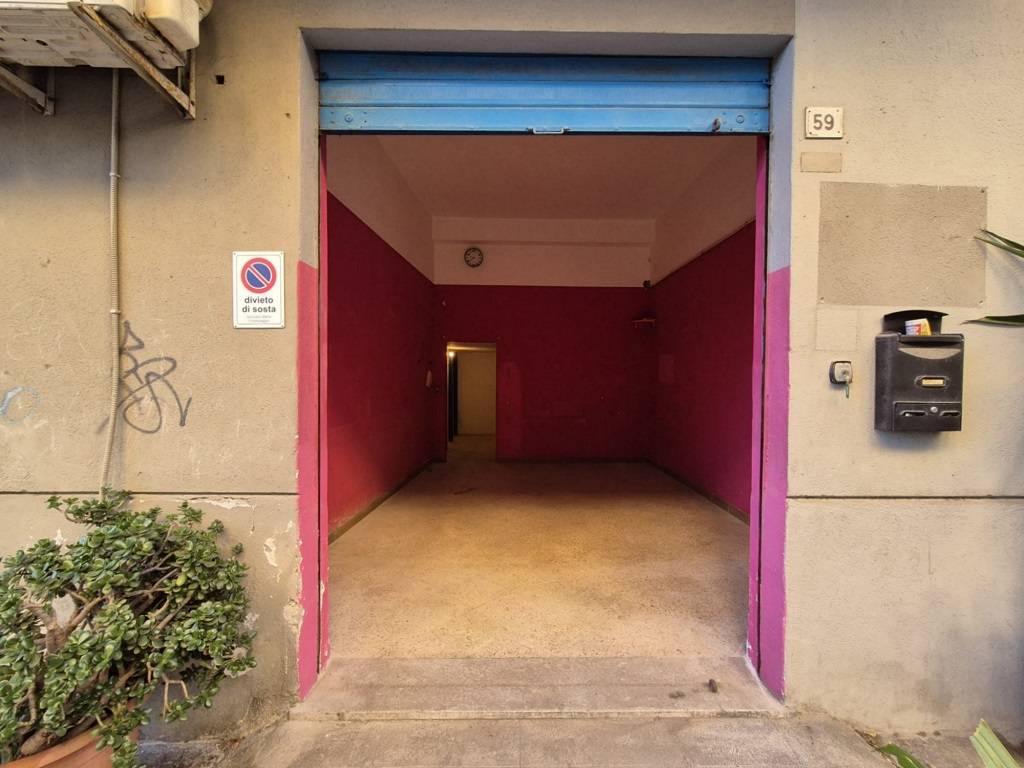 casa indipendente in affitto a Palermo in zona Malaspina/Palagonia