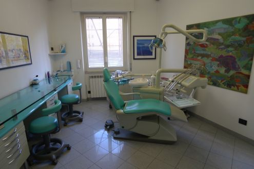 negozio in affitto a Palermo in zona Malaspina/Palagonia