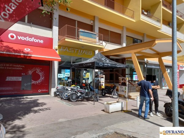 locale commerciale in affitto a Palermo