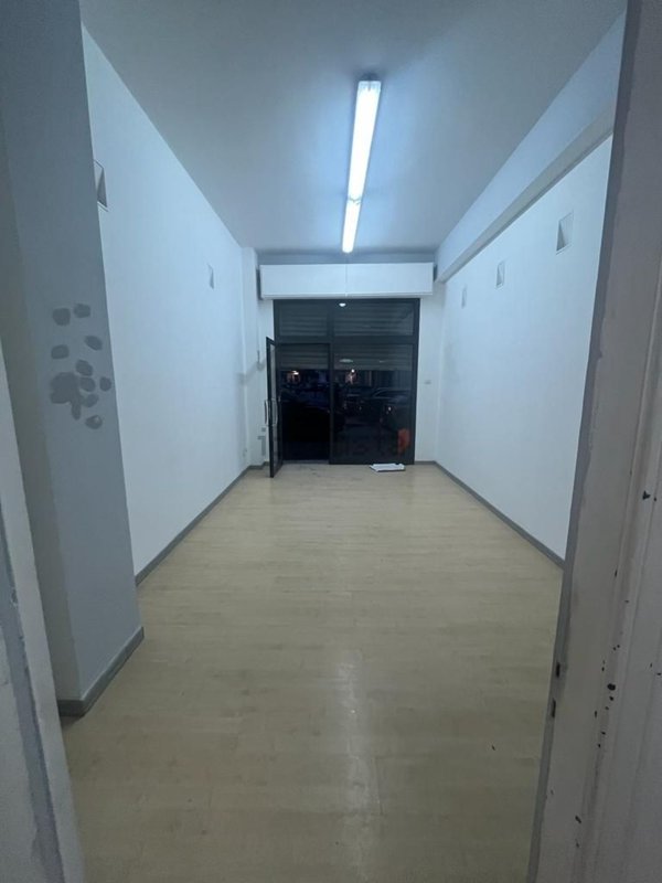 negozio in affitto a Palermo in zona Libertà