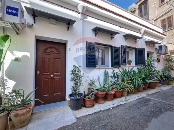 casa indipendente in affitto a Palermo in zona San Lorenzo