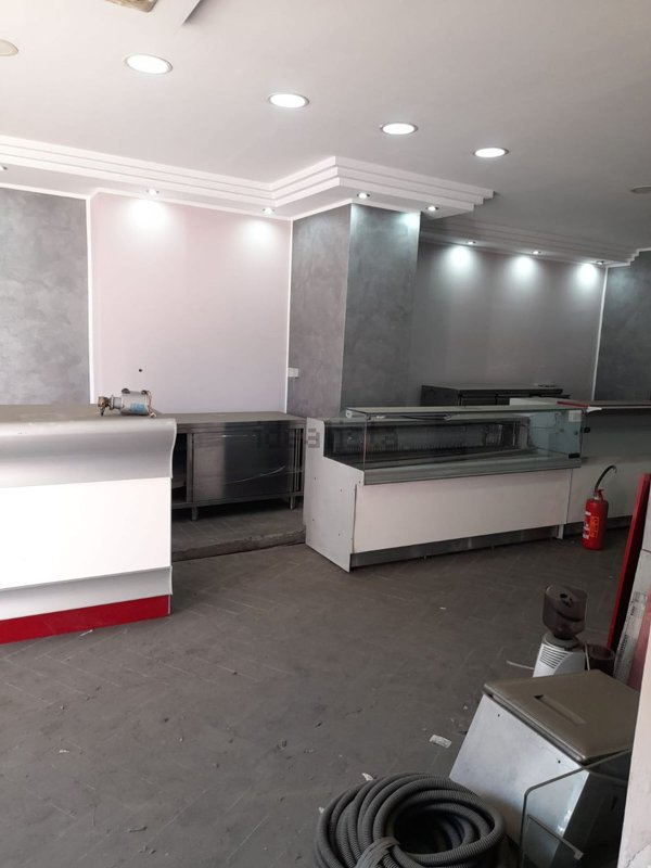 locale commerciale in affitto a Palermo