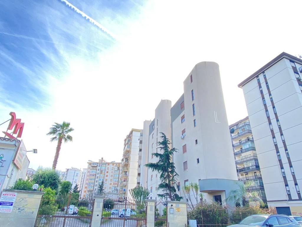 appartamento in affitto a Palermo in zona Montegrappa / Santa Rosalia