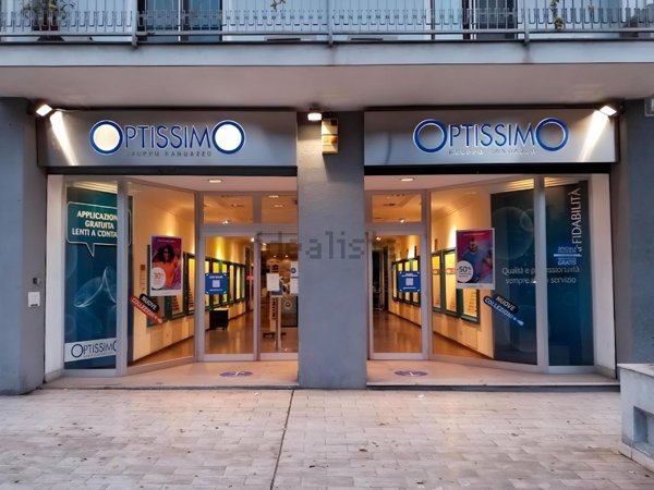 locale commerciale in affitto a Palermo in zona Libertà