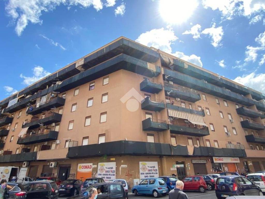appartamento in affitto a Palermo in zona Montegrappa / Santa Rosalia