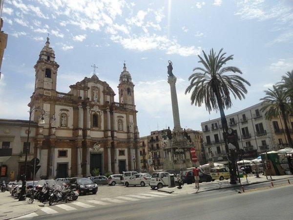 pentavano in affitto a Palermo