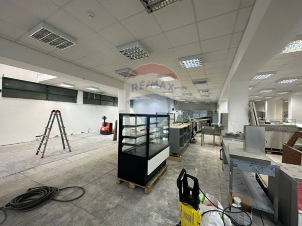 locale commerciale in affitto a Palermo in zona Oreto