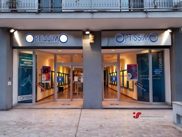locale commerciale in affitto a Palermo