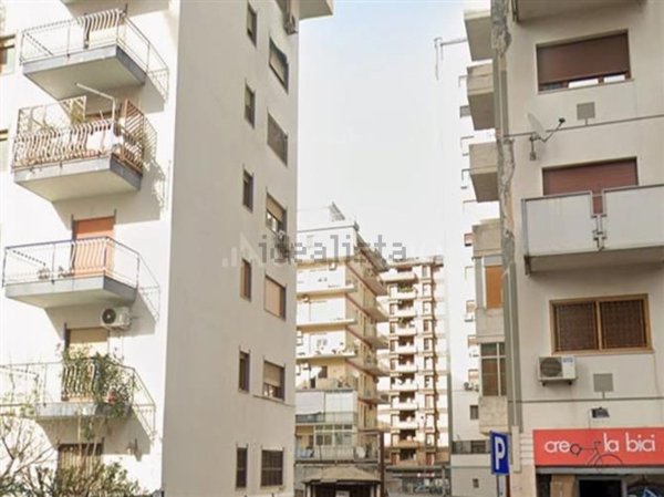 locale di sgombero in affitto a Palermo in zona Resuttana