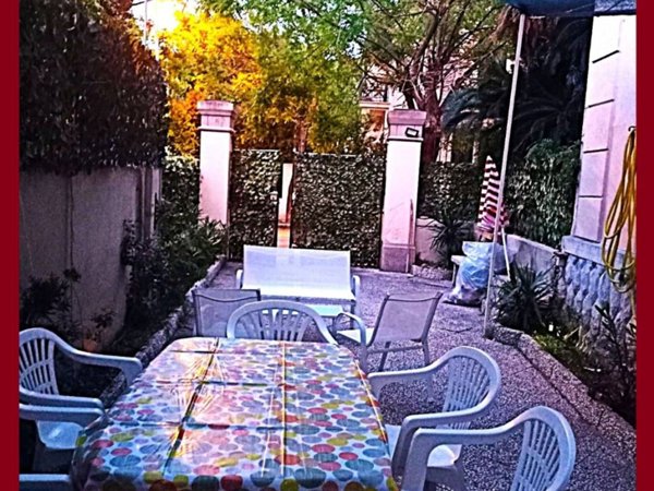 casa indipendente in affitto a Palermo in zona Mondello