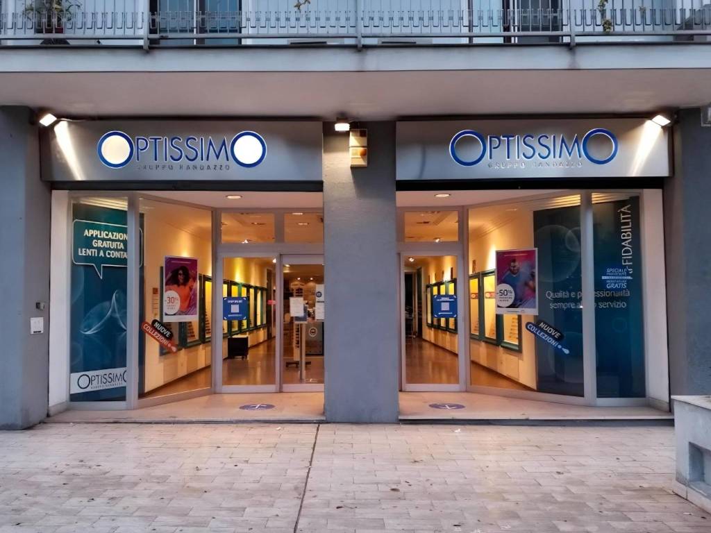 negozio in affitto a Palermo in zona Politeama