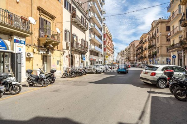 trivano in affitto a Palermo in zona Zisa