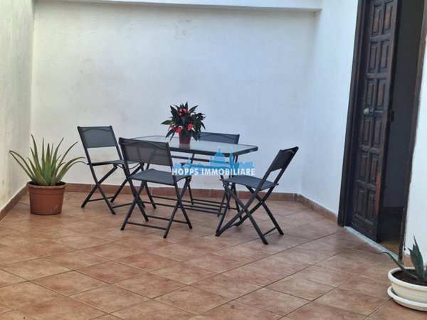 casa indipendente in affitto a Palermo in zona Partanna
