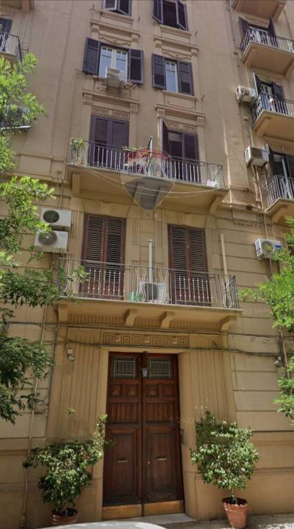 ufficio in affitto a Palermo in zona Libertà