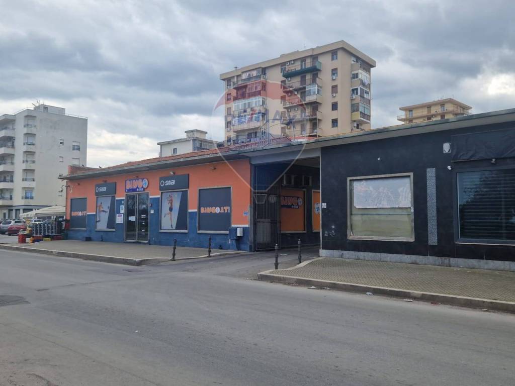 negozio in affitto a Palermo in zona Acqua dei Corsari