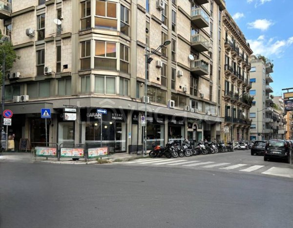 negozio in affitto a Palermo