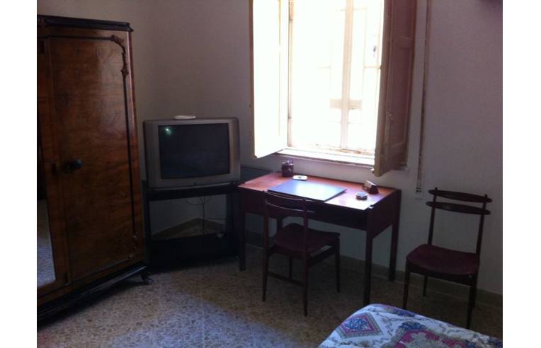 camera singola in affitto a Palermo in zona Pallavicino