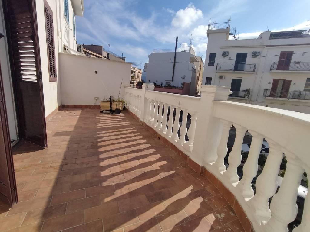 appartamento in affitto a Palermo in zona Mondello