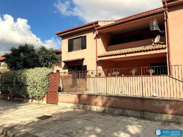 casa indipendente in affitto a Palermo in zona Partanna