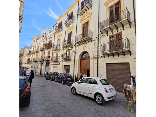 negozio in affitto a Palermo