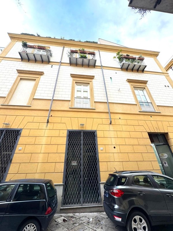 negozio in affitto a Palermo in zona Libertà