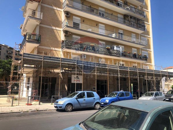 locale commerciale in affitto a Palermo