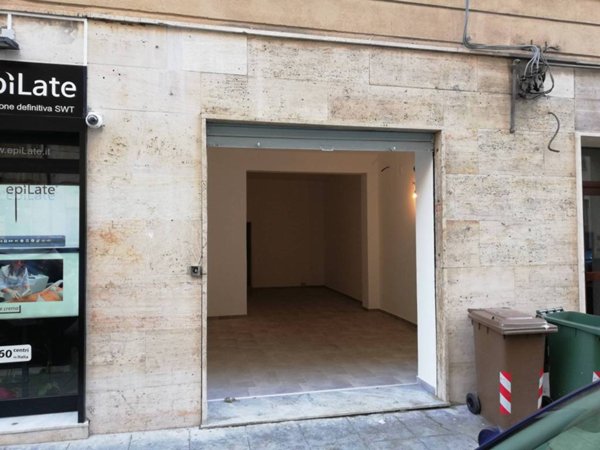 negozio in affitto a Palermo in zona Libertà