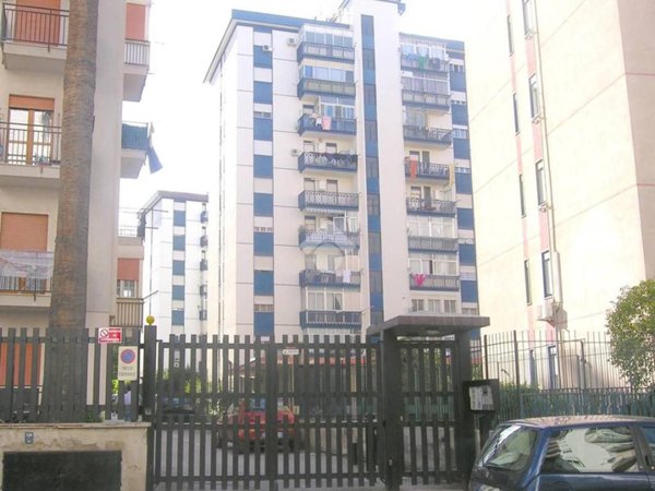 appartamento in affitto a Palermo in zona Montegrappa / Santa Rosalia