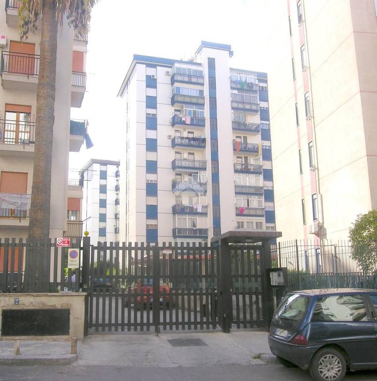 appartamento in affitto a Palermo in zona Montegrappa / Santa Rosalia