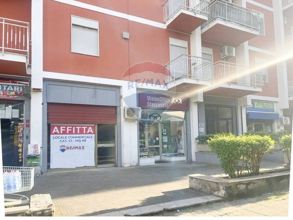 negozio in affitto a Palermo in zona Altarello