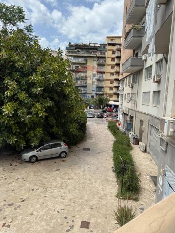 ufficio in affitto a Palermo in zona Politeama