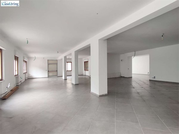 locale commerciale in affitto a Palermo