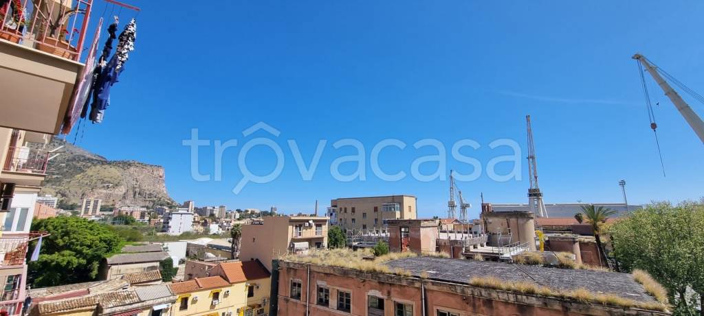 appartamento in affitto a Palermo