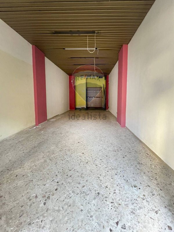 negozio in affitto a Palermo in zona Uditore