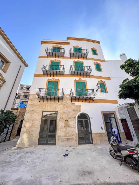 negozio in affitto a Palermo in zona Centro storico