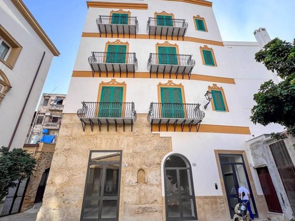 negozio in affitto a Palermo in zona Centro storico