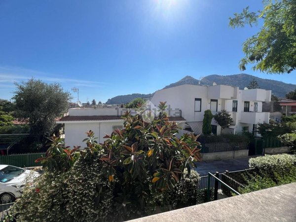appartamento in affitto a Palermo in zona Mondello