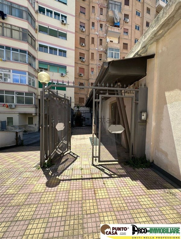 locale commerciale in affitto a Palermo in zona Montepellegrino