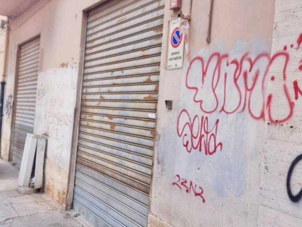 locale commerciale in affitto a Palermo in zona Politeama