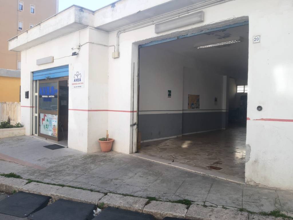 locale commerciale in affitto a Palermo in zona Uditore