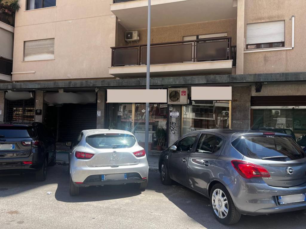 negozio in affitto a Palermo in zona Malaspina/Palagonia