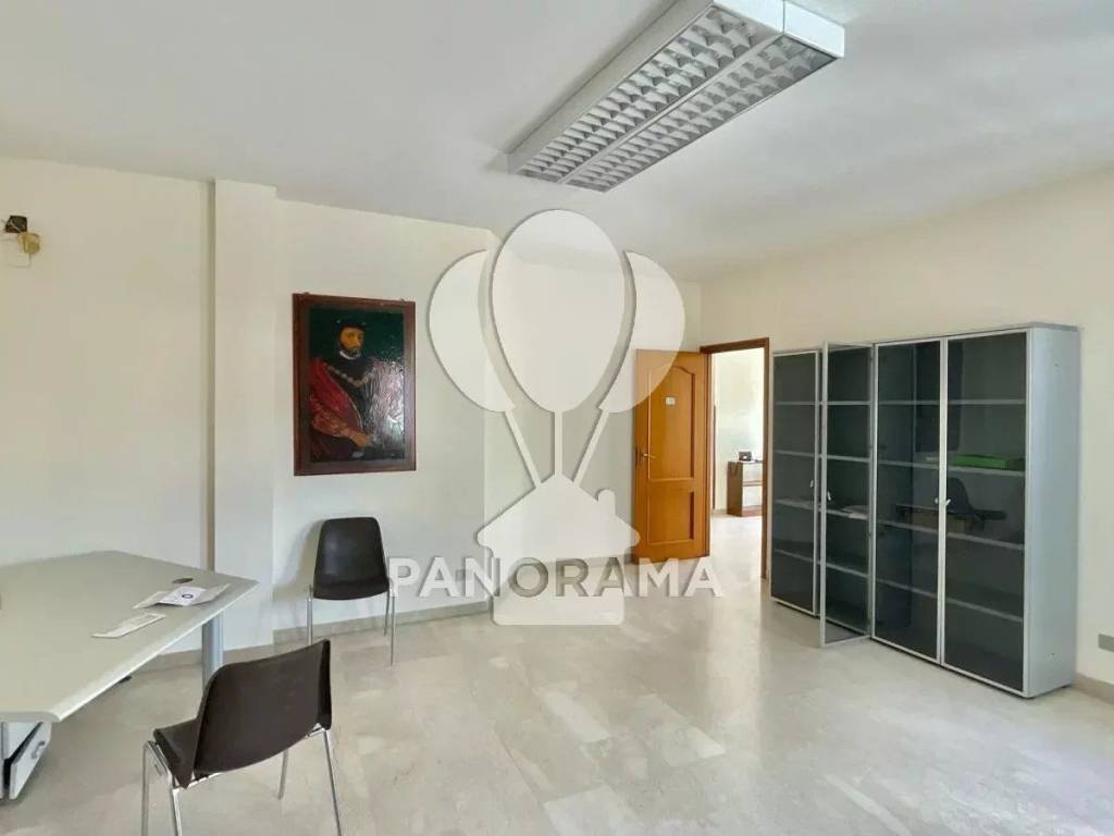 ufficio in affitto a Palermo in zona Politeama