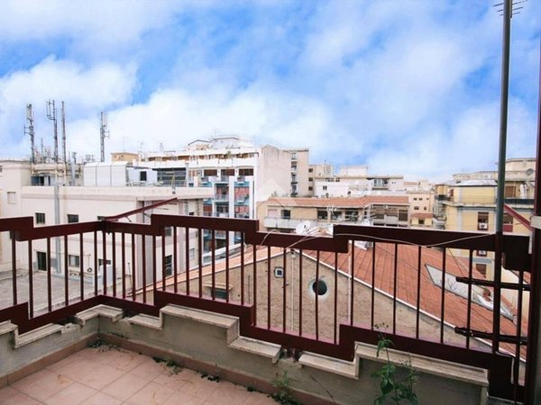 appartamento in affitto a Palermo in zona Politeama