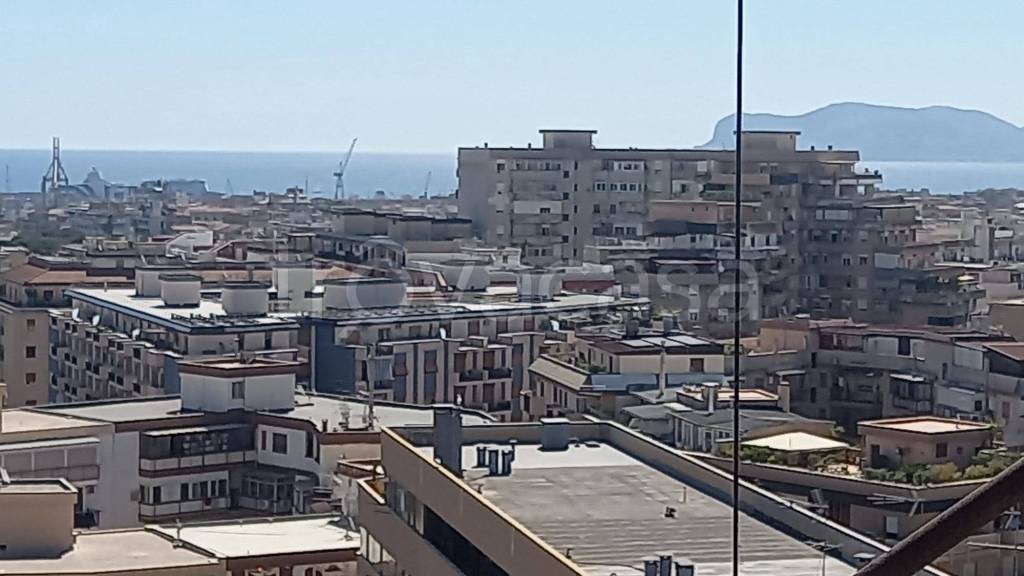 appartamento in affitto a Palermo in zona Malaspina/Palagonia
