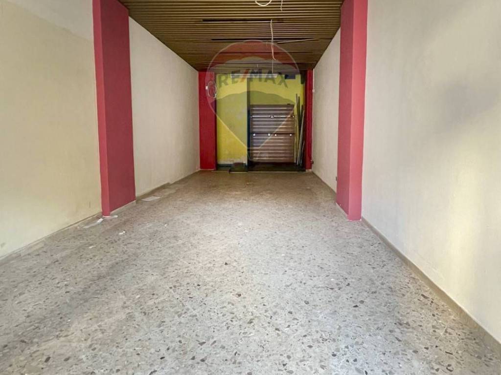 negozio in affitto a Palermo in zona Baida