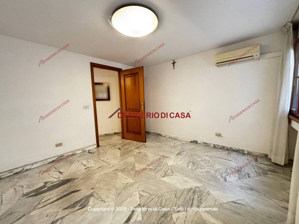 ufficio in affitto a Palermo in zona Libertà