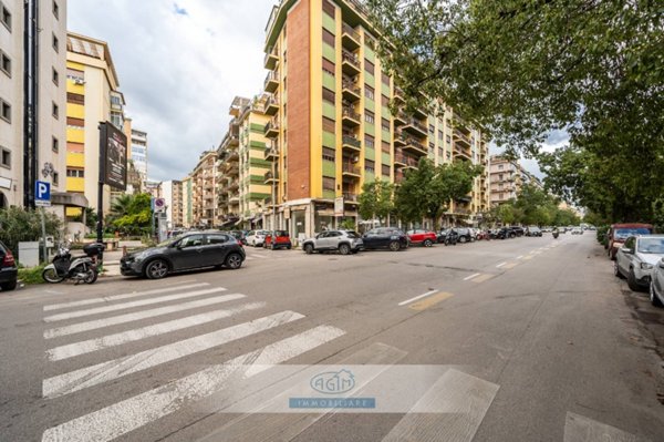 trivano in affitto a Palermo in zona Politeama