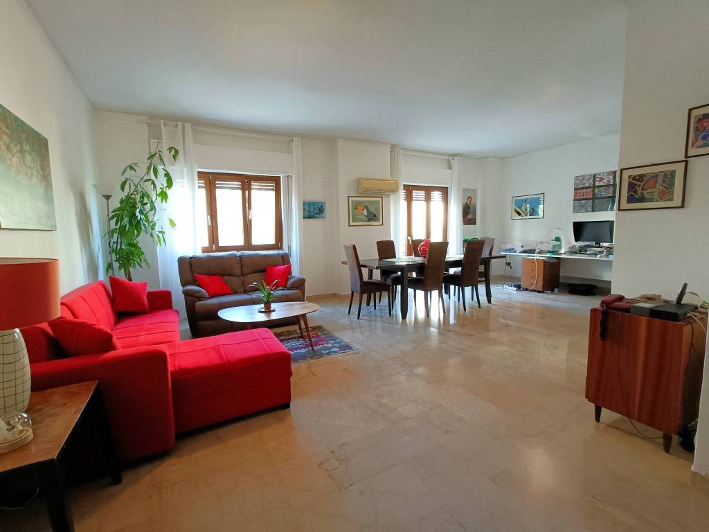 appartamento in affitto a Palermo in zona Politeama