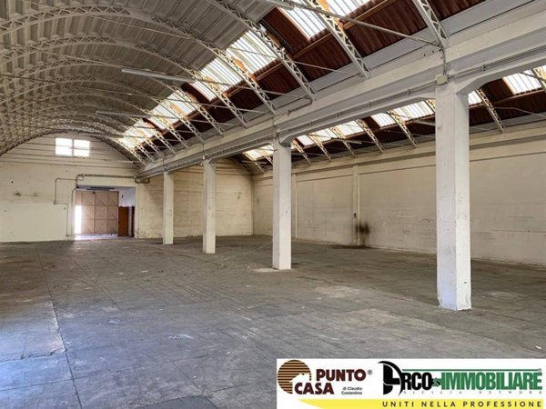locale commerciale in affitto a Palermo in zona Brancaccio