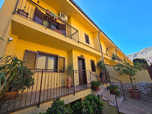 casa indipendente in affitto a Palermo in zona Tommaso Natale